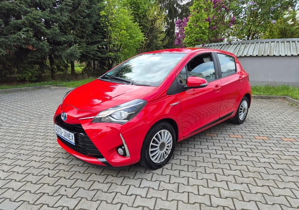 Toyota Yaris cena 51900 przebieg: 143000, rok produkcji 2018 z Zwierzyniec małe 191